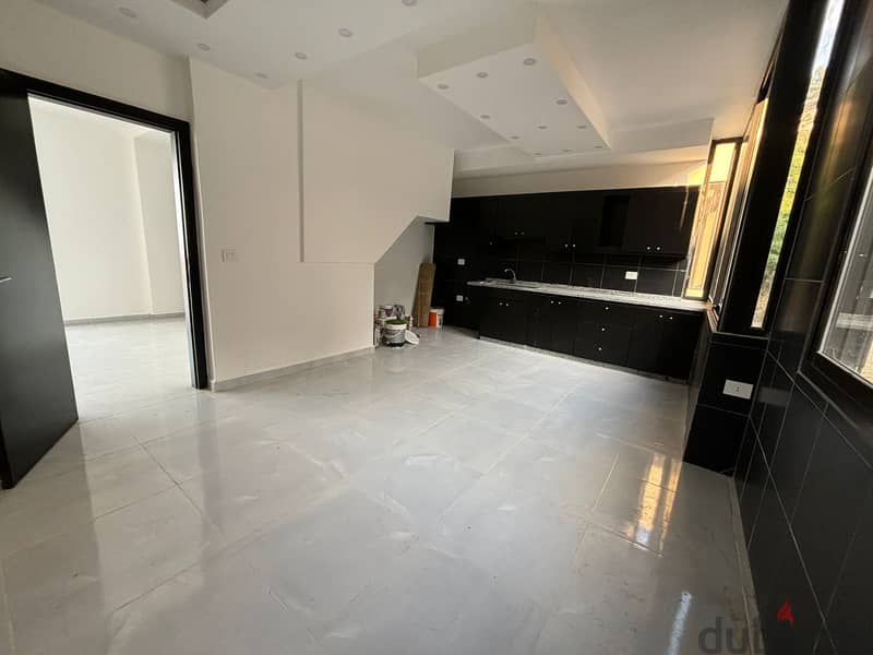 Safra | Brand New 240m² Duplex | 2 Terraces | Open View | New Building 8