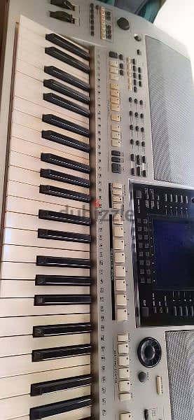 Yamaha Psr 700 OR 1