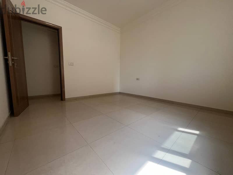 Apartment For Sale in Ras Al Nabaa شقة للبيع في راس النبع 5