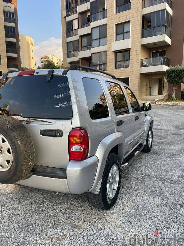 Jeep Liberty 2002 3