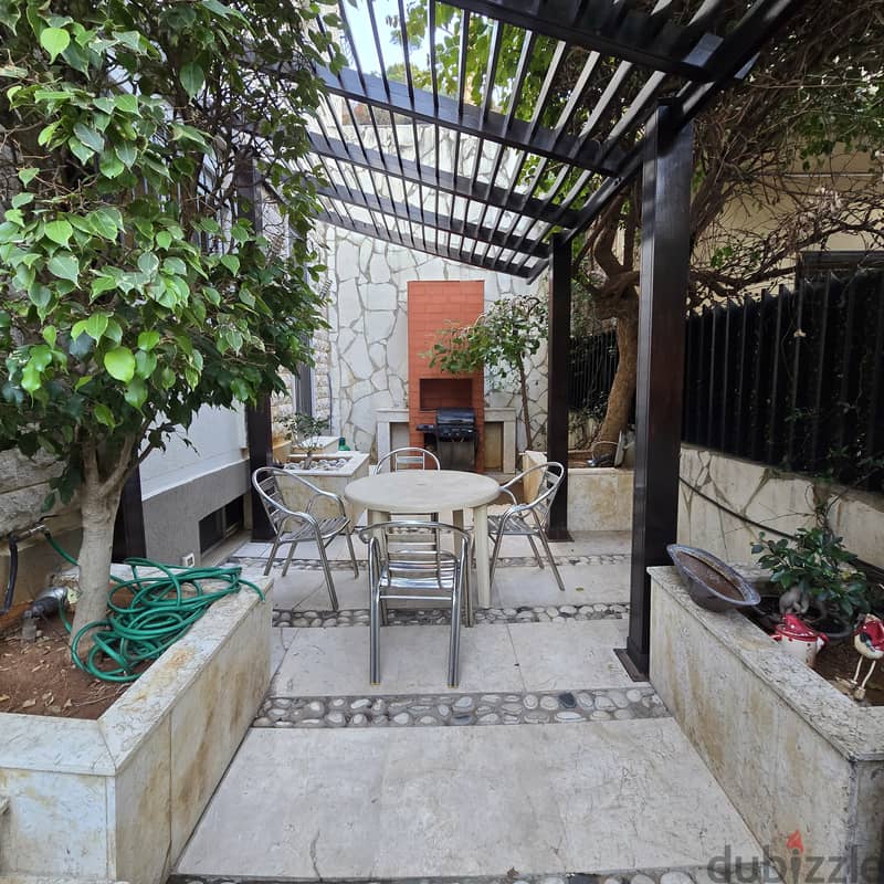 Apartment with garden for sale in Mtayleb شقة مع حديقة للبيع 2