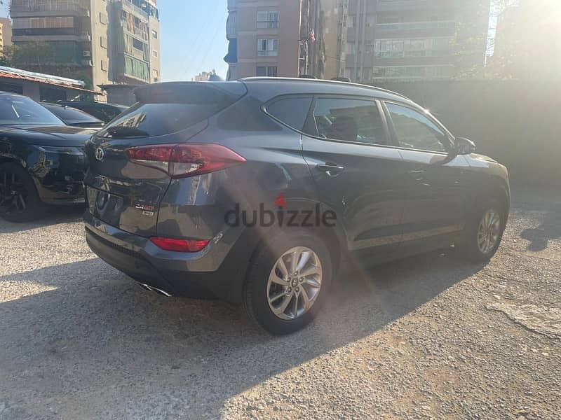 Hyundai Tucson 2017 4