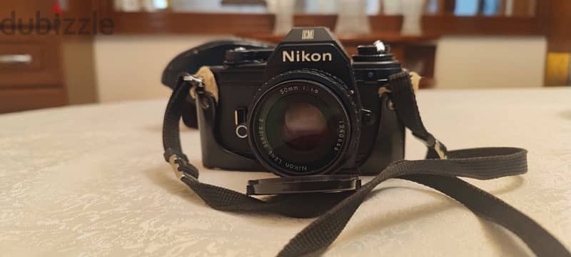 Nikon EM - 50mm/1.8 0