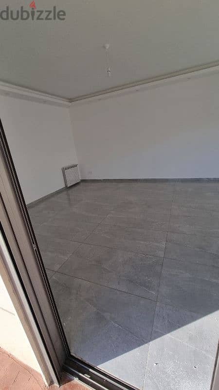 Apartment for sale in baabdat شقة للبيع في بعبدات 3