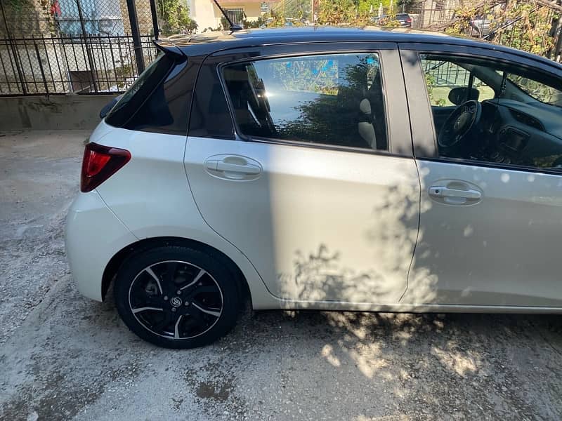 Toyota Yaris 2016 1