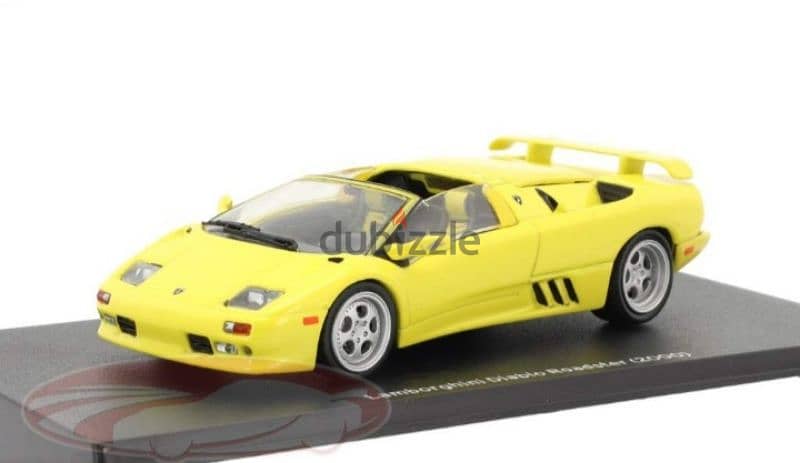 Lamborghini Diablo Roadster (2000) diecast car model 1;43 1