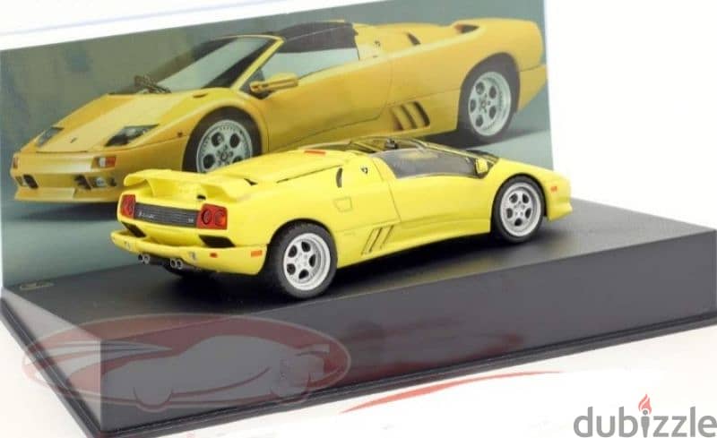 Lamborghini Diablo Roadster (2000) diecast car model 1;43 4