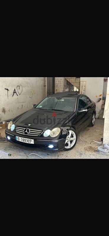 Mercedes-Benz 200 Series 2005 1