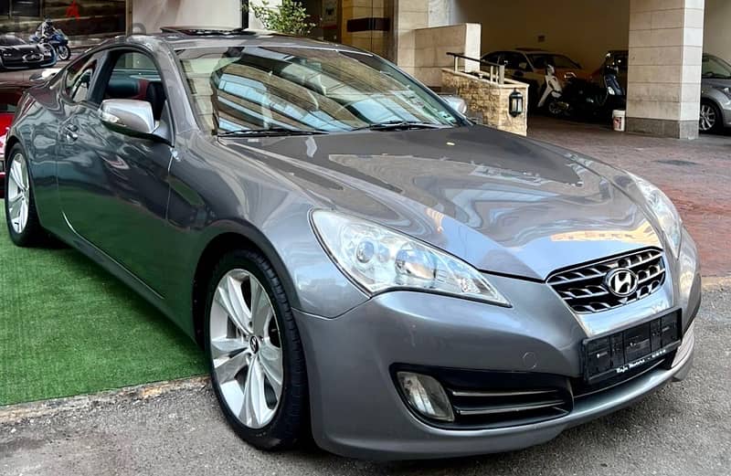 Hyundai Genesis 2012 1