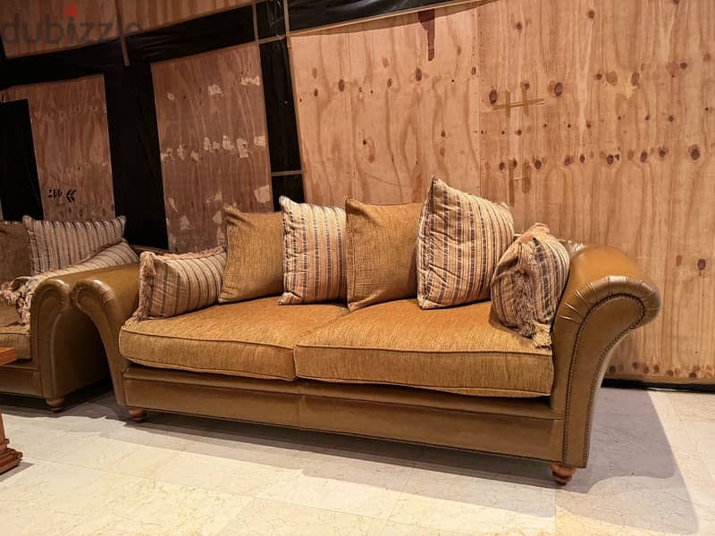 Elegant, Like-New Sofas for Sale – Comfort and style 1