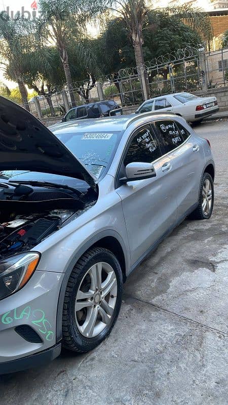 Mercedes-Benz GLA-Class 2016  low km بعدها واصله لكشه رفراف 8