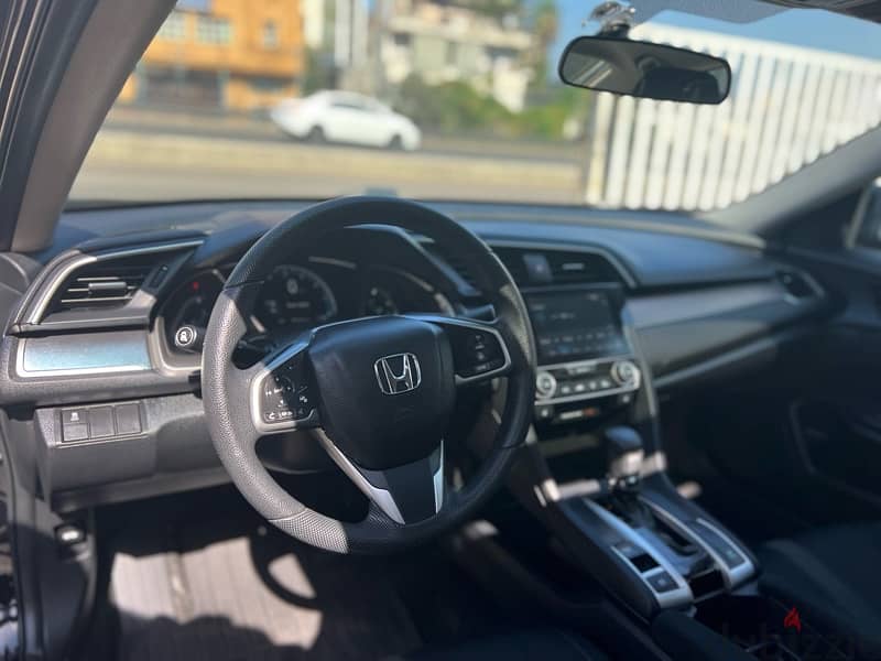 Honda Civic 2017 7