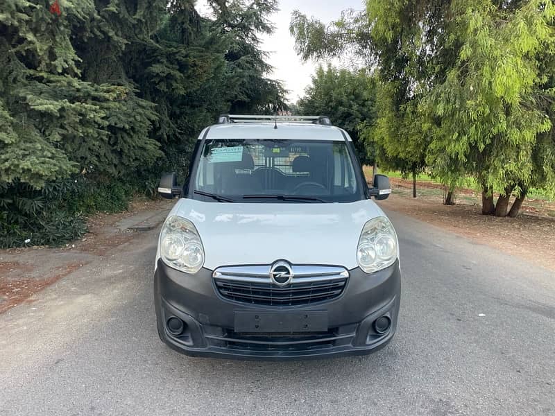 Opel Combo 2012 1