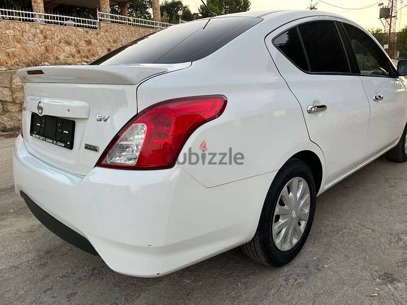 Nissan Versa 2019 3