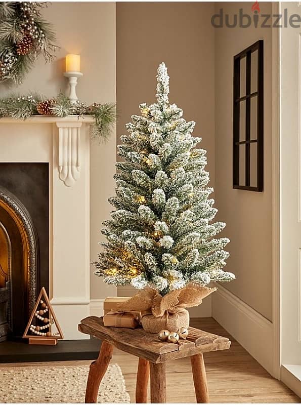 GEORGE HOME 91 Cm Pre-Lit Snowy Christmas Tree 0