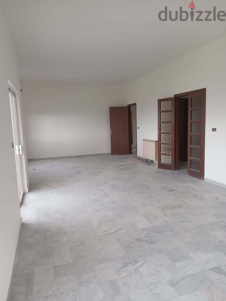 Apartment for sale in Qartaboun Jbeilشقة للبيع في قرطبون جبيل 1