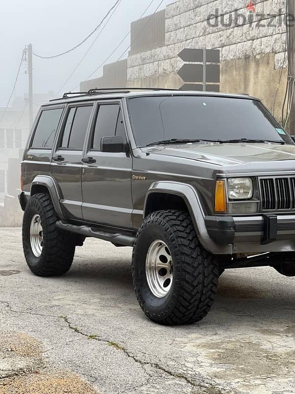 Jeep Cherokee 1989 3