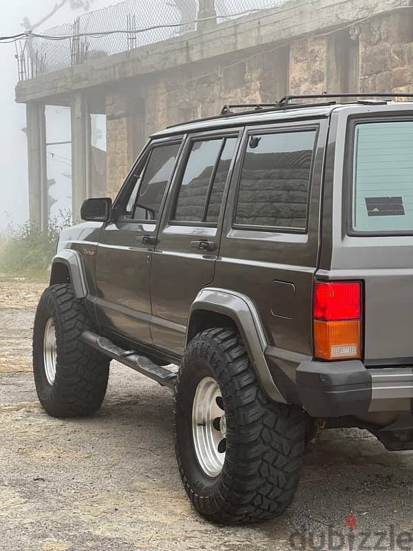 Jeep Cherokee 1989 5