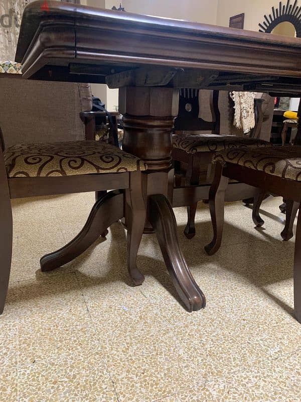 High Quality Dining Table 3