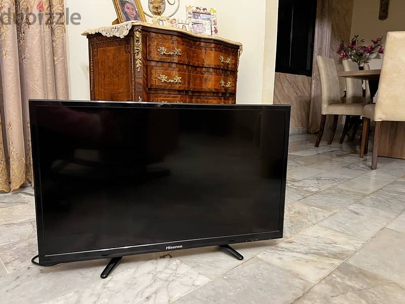 Hisense TV - 32” 3