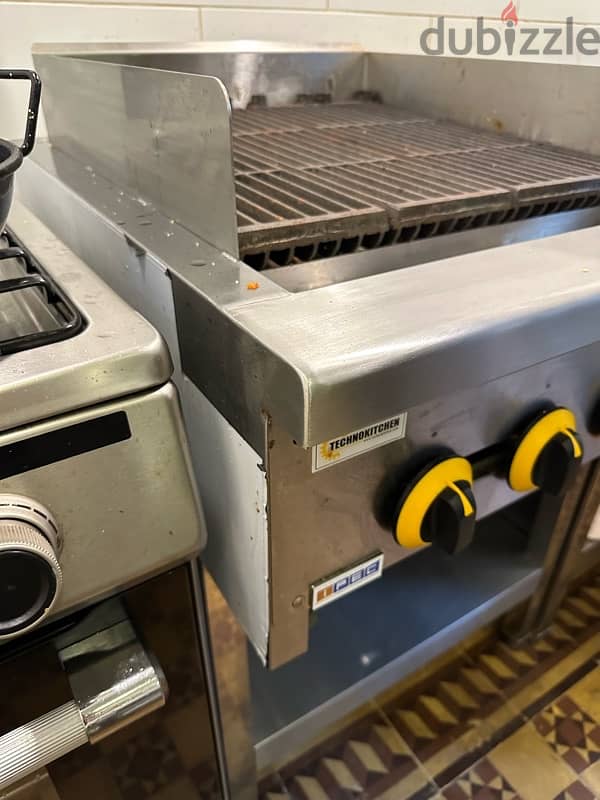 Gas Charcoal grill 1