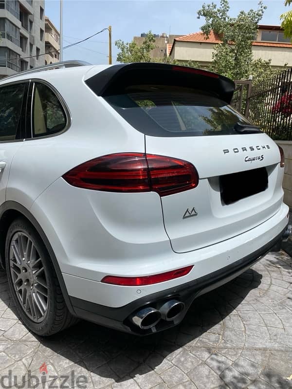 Porsche Cayenne S 1