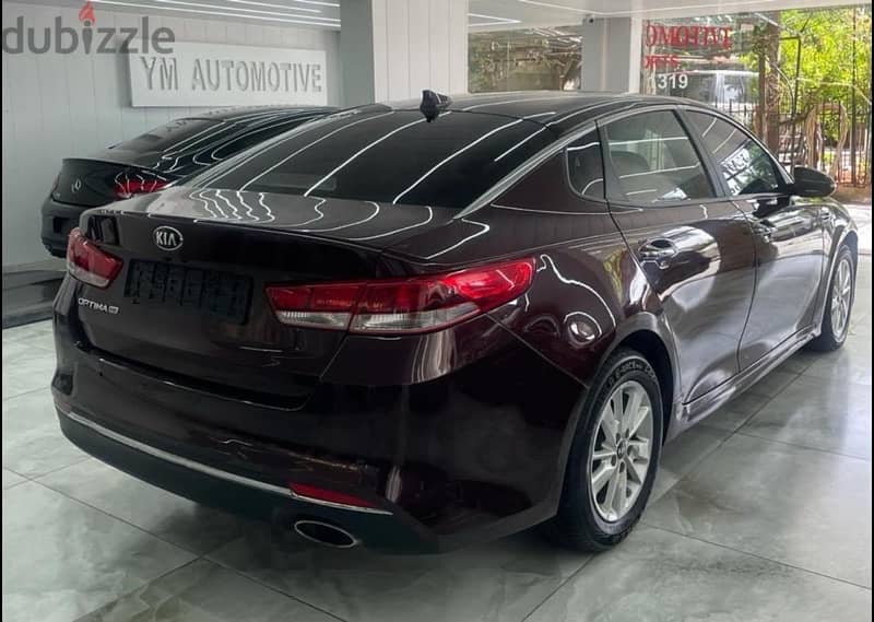 Kia Optima 2018 3