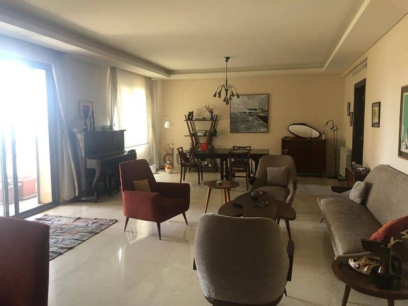 apartment For sale in sanayehشقة للبيع في الصنايع ١،١٠٠،٠٠٠$ 3