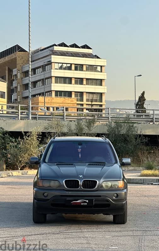 BMW X5 2002 1