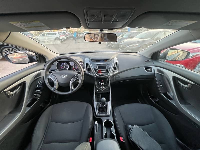 Hyundai Elantra 2015 manual transmission GOOD CONDITION 6