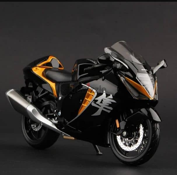 Suzuki Hayabusa 2022 diecast car model 1:12 3