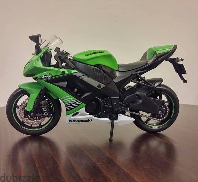 Kawasaki Ninja ZX-10R diecast motorcycle model 1:12 1