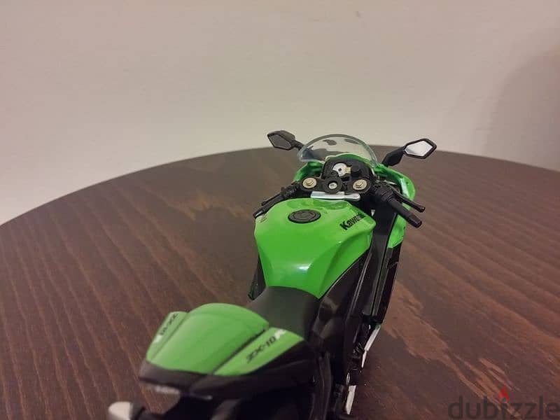 Kawasaki Ninja ZX-10R diecast motorcycle model 1:12 6