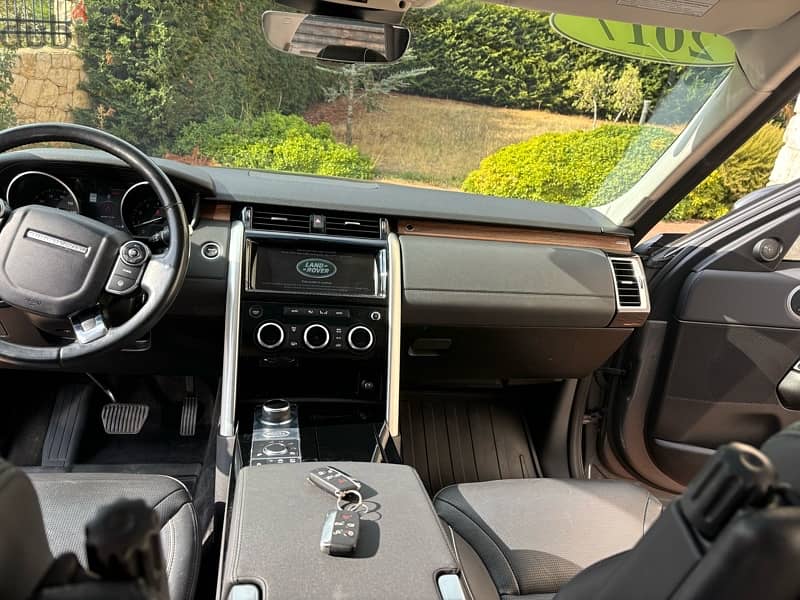 Land Rover Discovery 2017 11