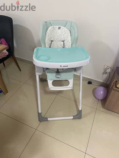 high chair from le bouquet boutique