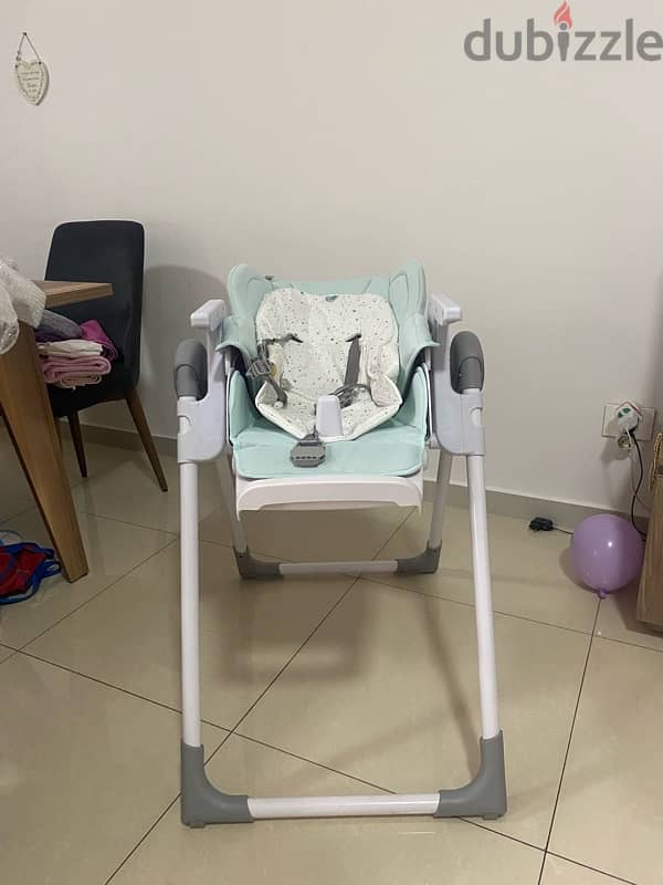 high chair from le bouquet boutique 2