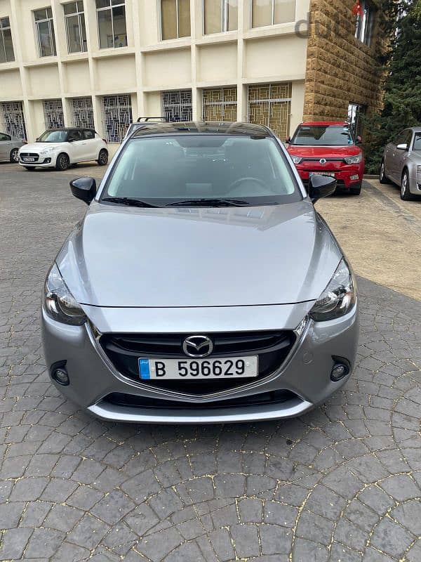 Mazda 2 2016 10