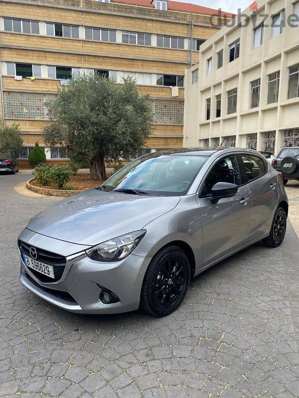 Mazda 2 2016 13