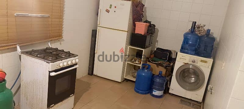 For Sale: High-Quality Italian Salon   فرش بيت كامل للبيع 3