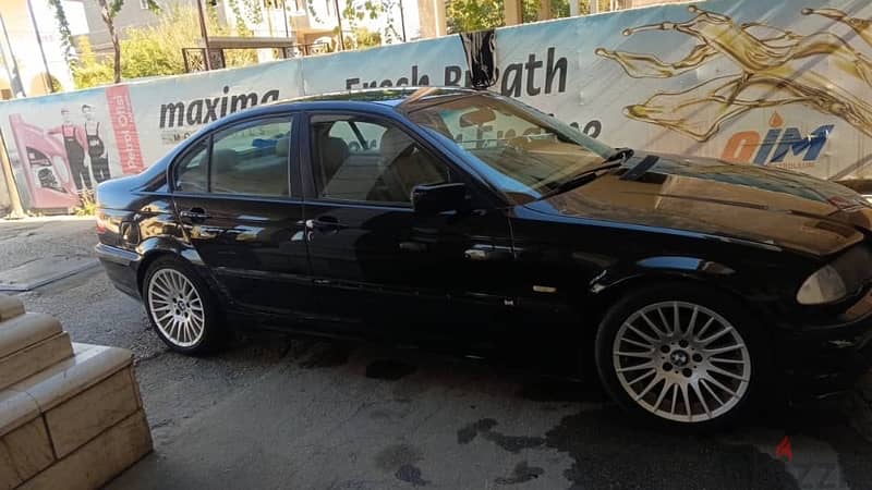 BMW 3-Series 2000 4