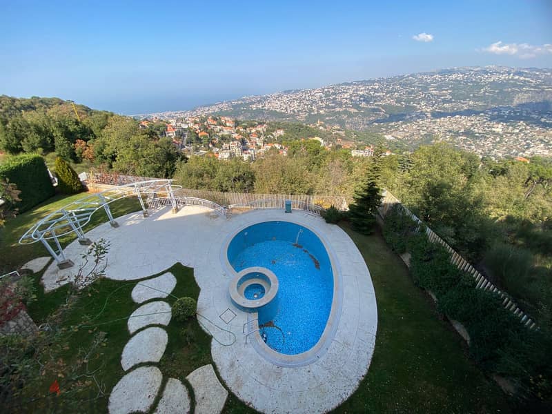 Villa for sale in Bikfaya/ Amazing view/ Garden/ Pool/ Furnished 1