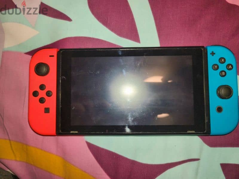 Nintendo switch V2 in excellent condition with minimal wear 1