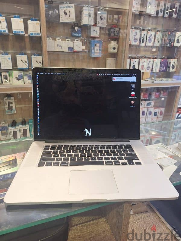 Used macbook pro 15 inch 2014 *cor i7  * 16 ram  * 256 gb 0