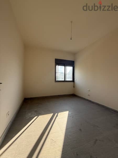 Spacious Apartment for sale in Jdeideh W/ Open views. 7