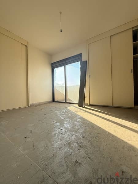 Spacious Apartment for sale in Jdeideh W/ Open views. 9