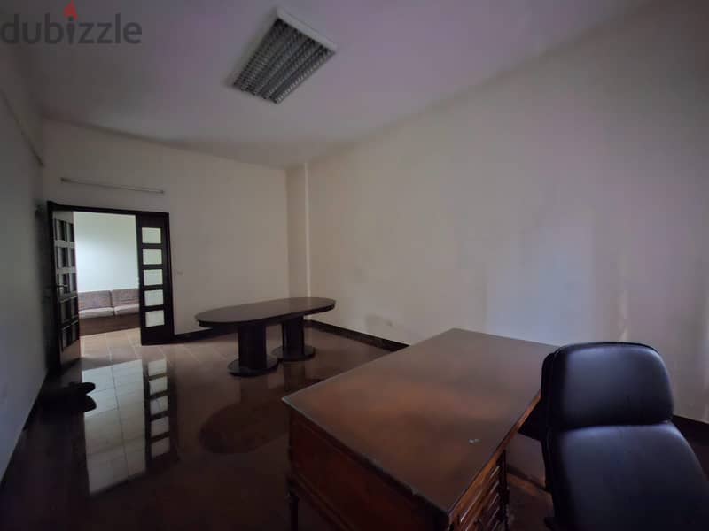 Badaro | Prime Location | 120m² Office | 4 Rooms | 2 Bathrooms | ACs 1