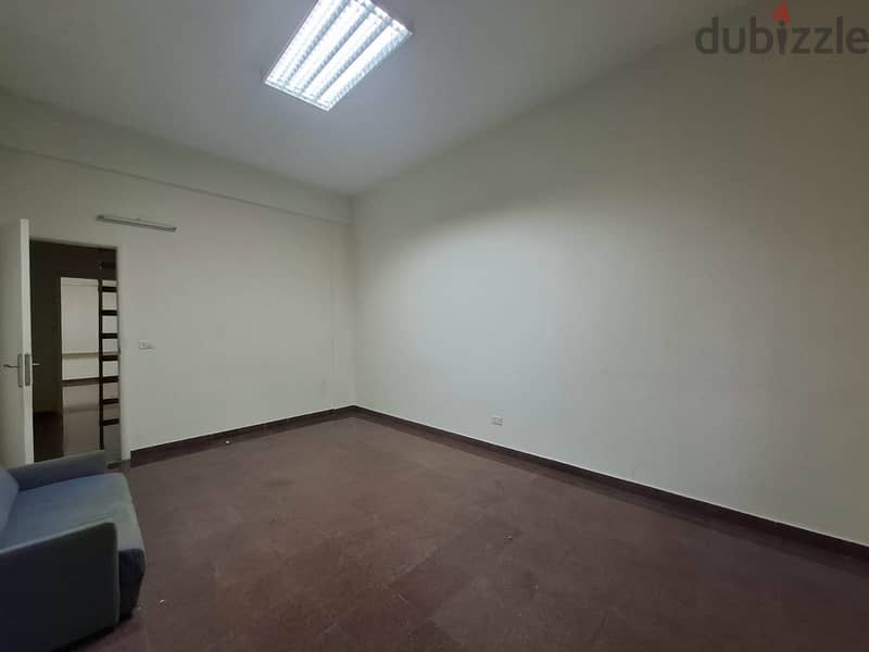 Badaro | Prime Location | 120m² Office | 4 Rooms | 2 Bathrooms | ACs 2