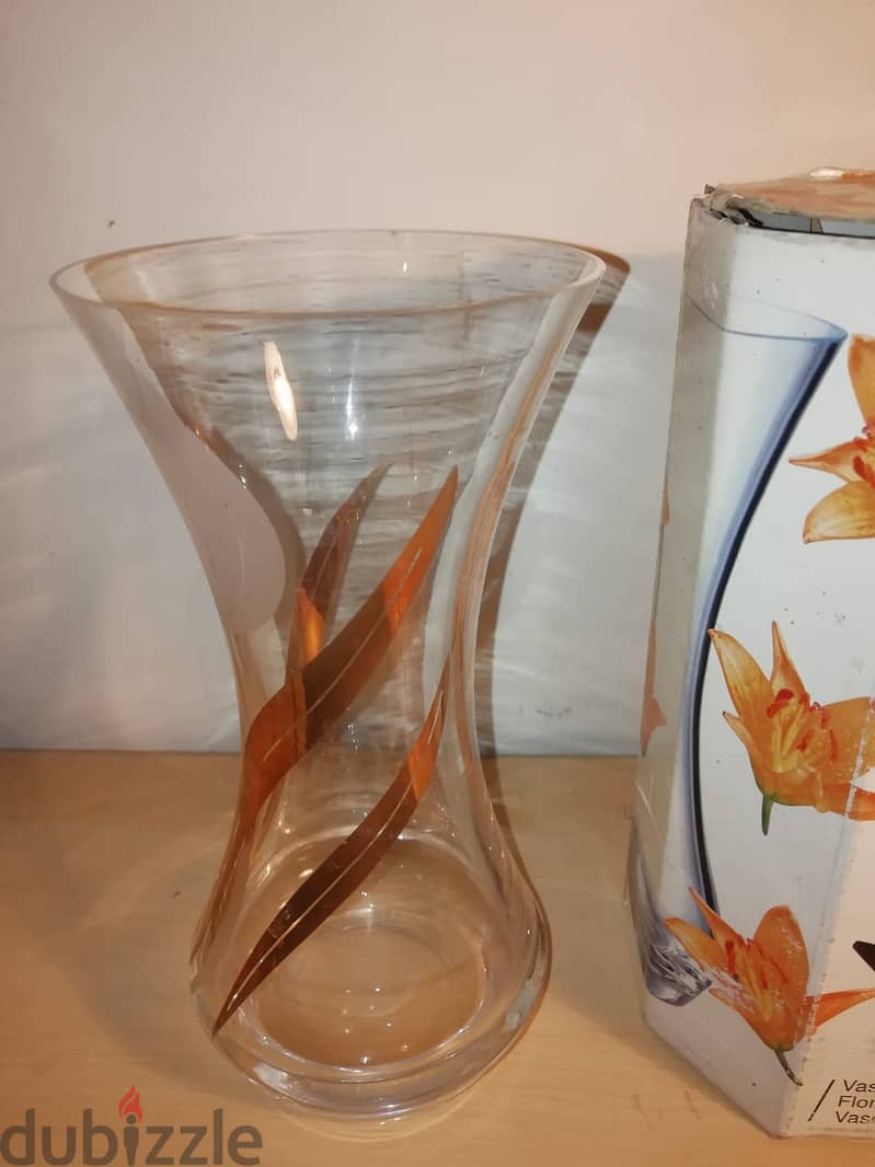 Glass flowers vase 21cm 1