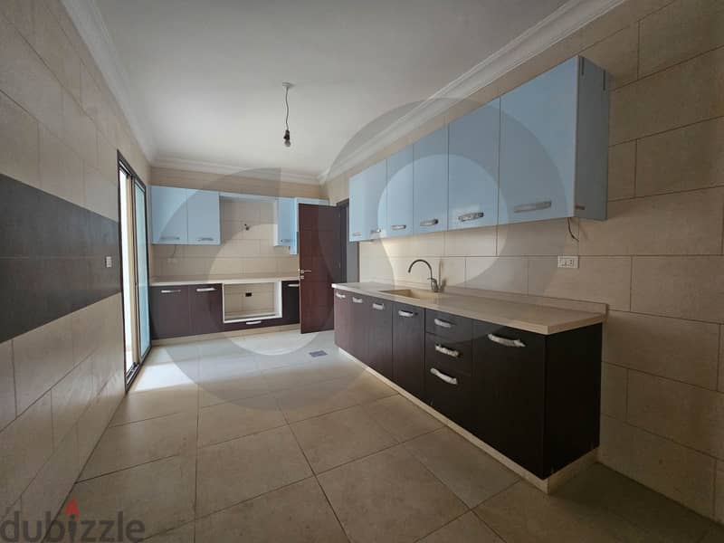 Apartment 200 sqm in Mar elias/ مار إلياس for sale REF#KE114446 3