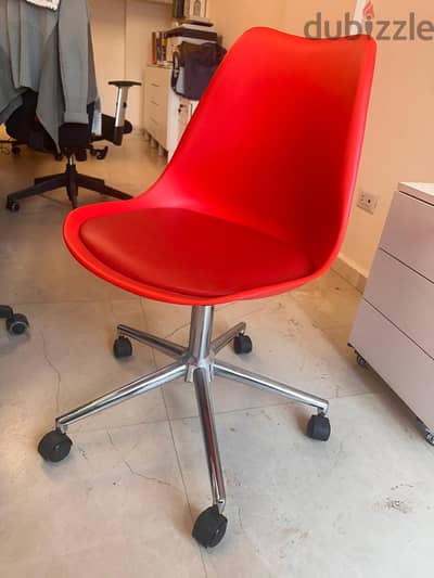 8 Red Office Chairs